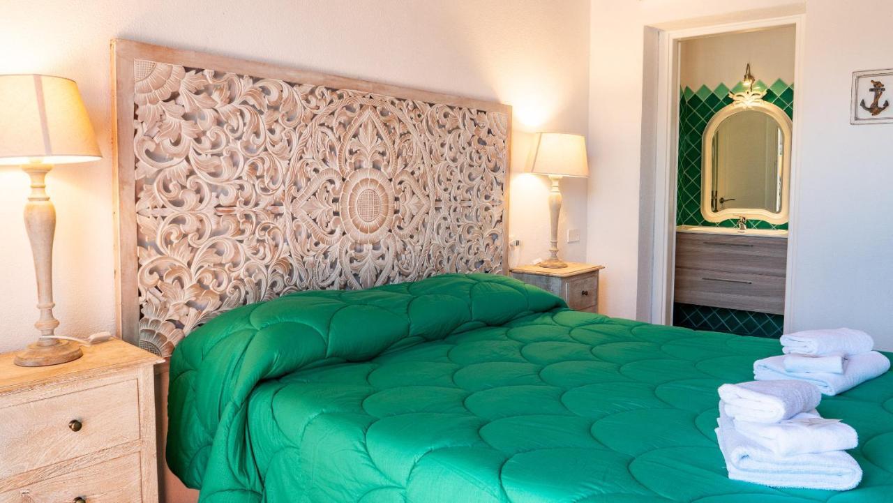 Quadrifoglio Affittacamere San Teodoro  Ngoại thất bức ảnh