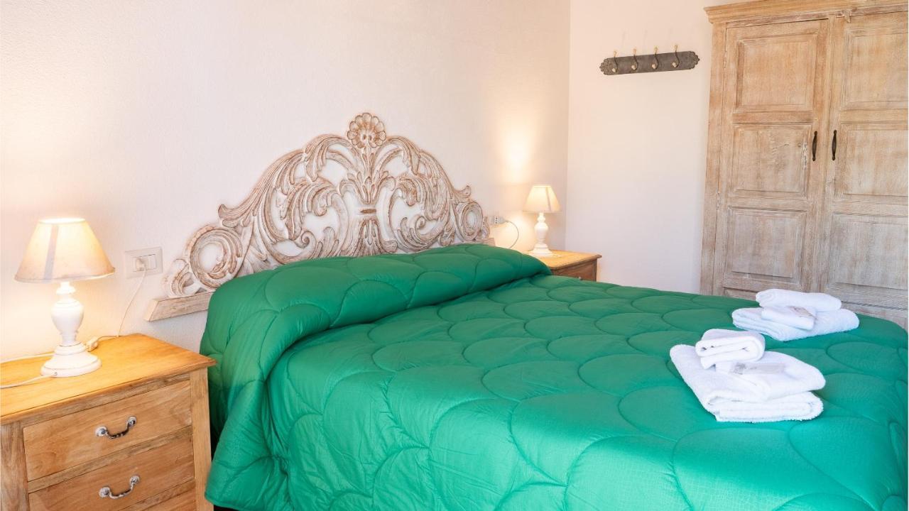 Quadrifoglio Affittacamere San Teodoro  Ngoại thất bức ảnh